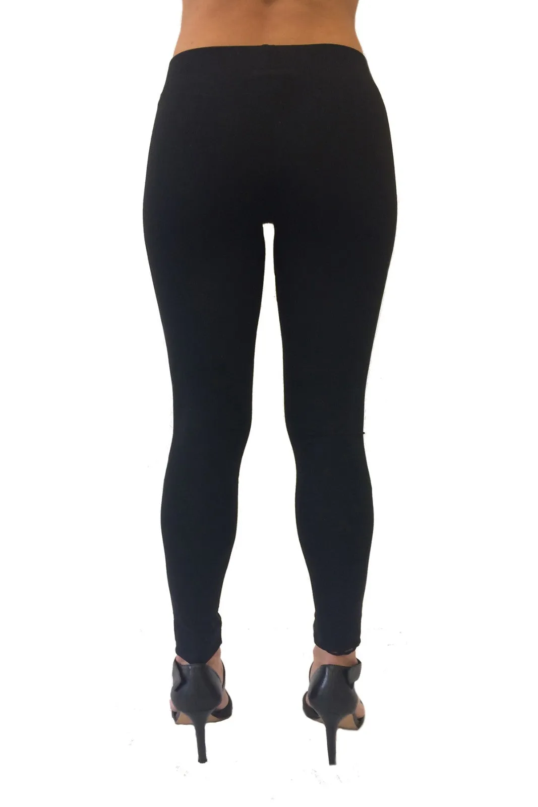 Essential Leggings in Black