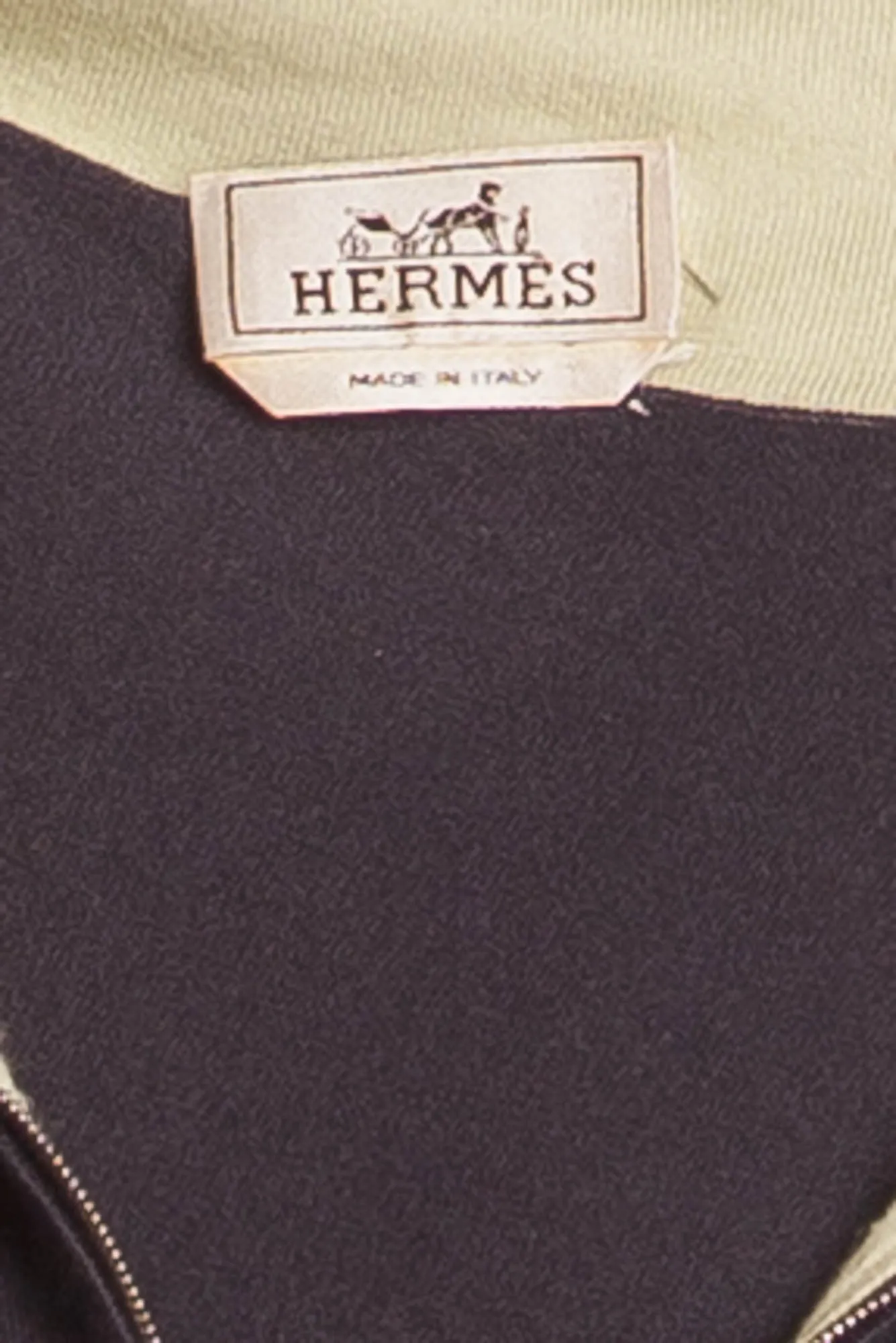 Hermes - Cashmere Zip Neck Sweater with Green Inner Collar - XL